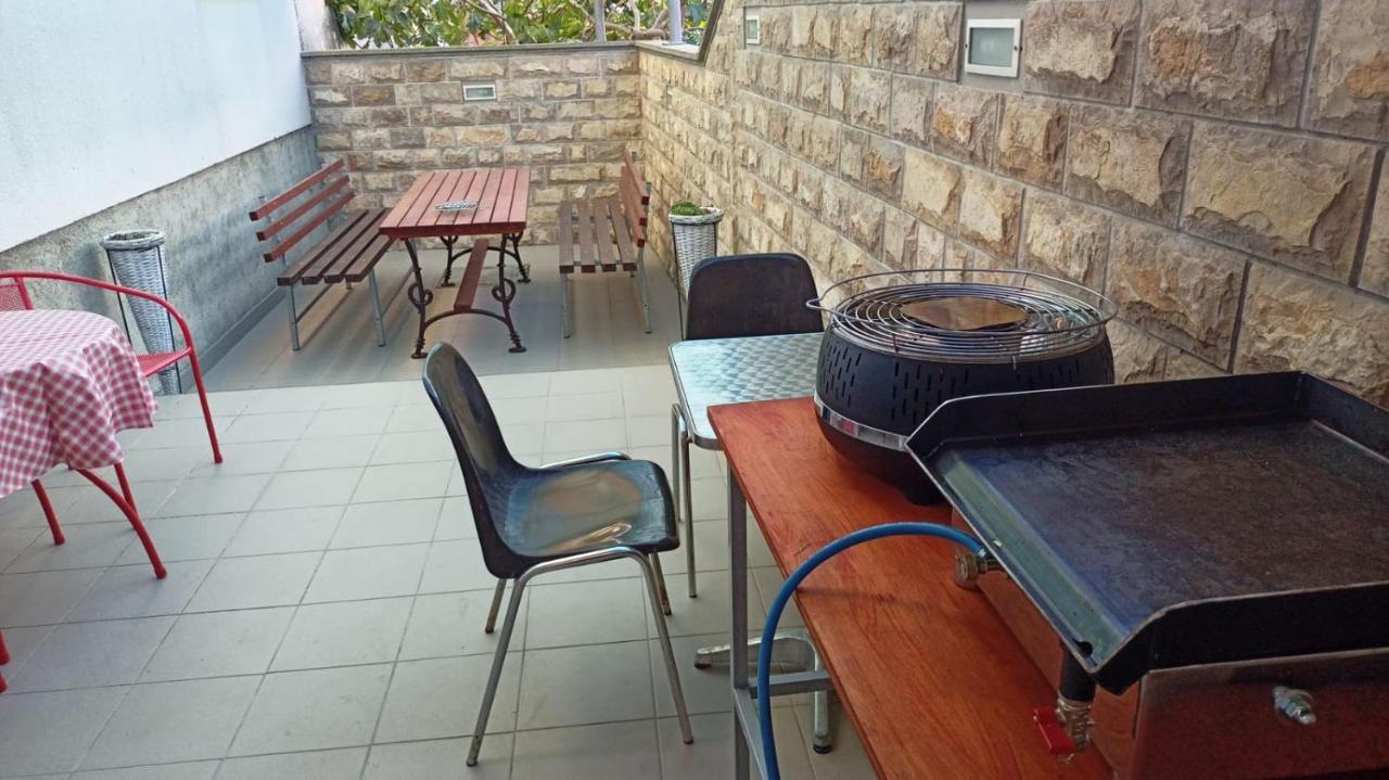 Apartments Mali Mate Трибунь Экстерьер фото
