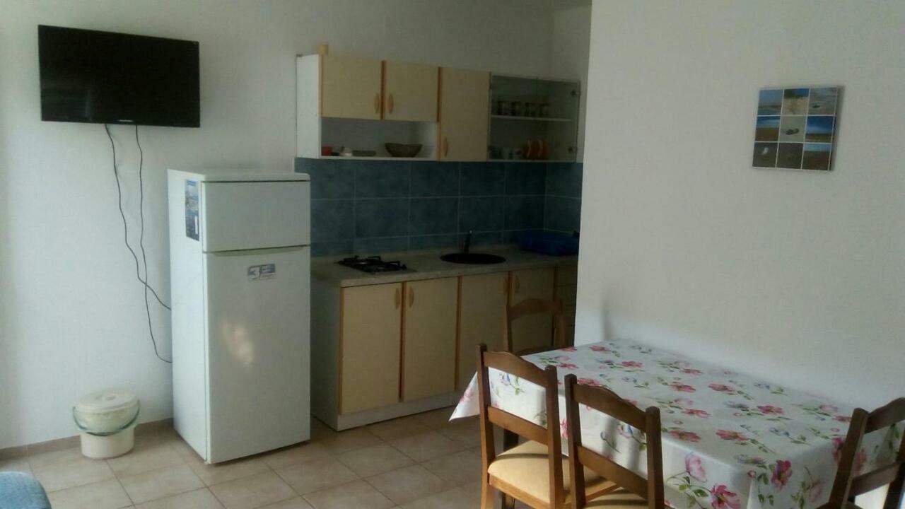 Apartments Mali Mate Трибунь Экстерьер фото