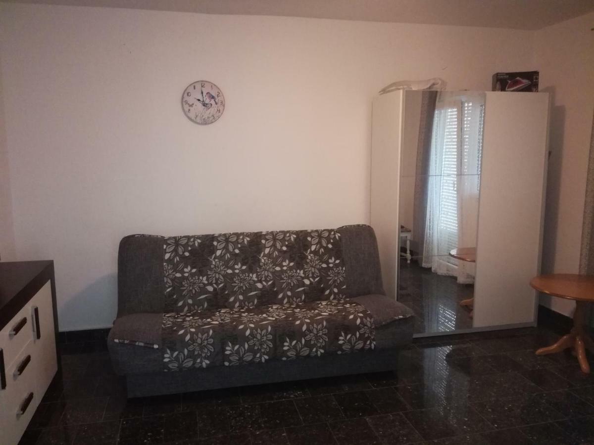 Apartments Mali Mate Трибунь Экстерьер фото
