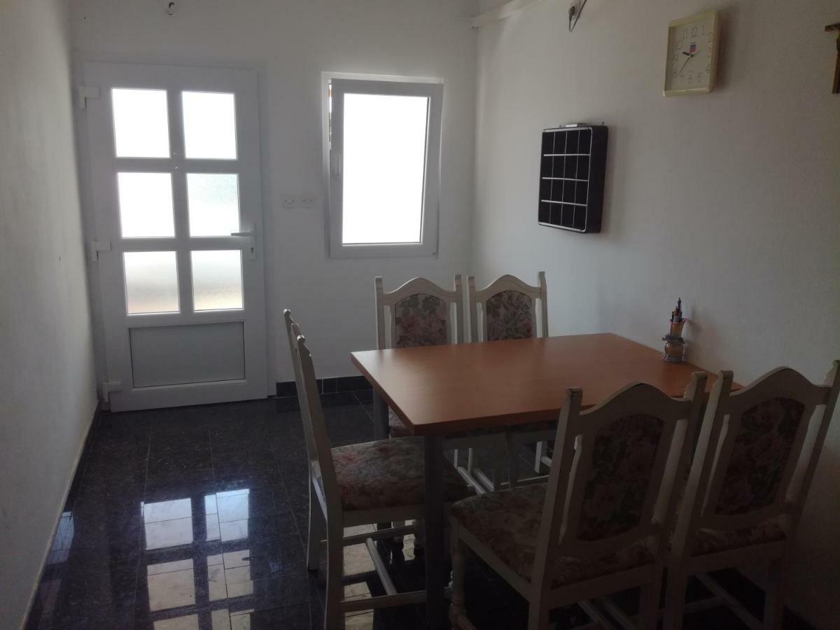 Apartments Mali Mate Трибунь Экстерьер фото