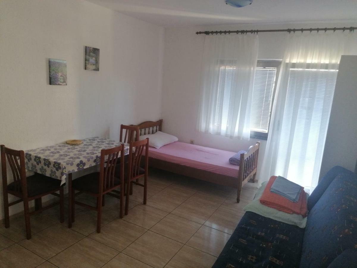 Apartments Mali Mate Трибунь Экстерьер фото